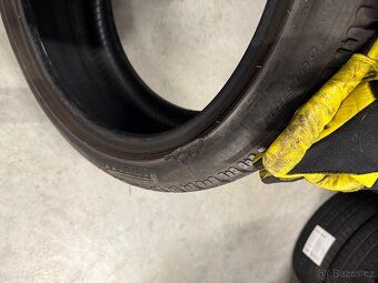prodám zimní 215/45/18 Pirelli - 6