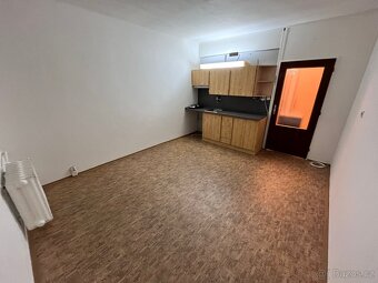 Pronájem garsoniéry 21m2, Pelhřimov, Pražská ul. - 6