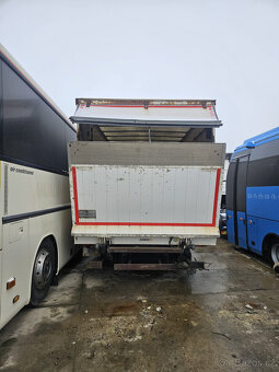 Skriňové Volvo FL6 r.v.2015 + hyd. čelo porucha motora - 6