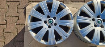 Alu kola originál Škoda Superb 5x112 6x17 ET45 3T0 601 025 J - 6