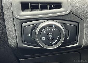 Ford Focus 1.6i KLIMA KOUPENO V ČR 1.MAJ. manuál 77 kw - 6