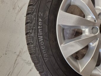 205/65/16C 107/105T Continental VANCO WINTER 2, DOT 3518 - 6