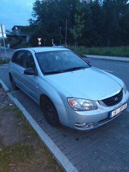 Kia Cerato 1.5CRDI 16V 75Kw Nová STK - 6