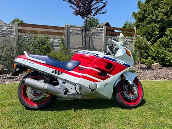 Honda CBR 1000F - 6