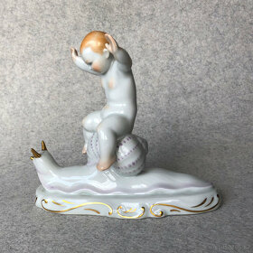 Chlapec jedoucí na šneku - Herend porcelán - 1960-69 - 6