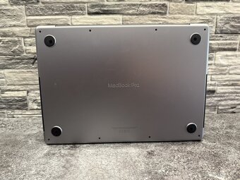 MacBook Pro 14” M1 Pro / 16GB / 500GB DPH - 6