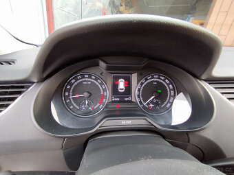 Škoda Octavia Scout 135kw DSG 4x4 Webasto - bez investic - 6