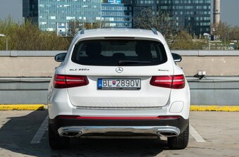 Mercedes-Benz GLC SUV 350 e 4MATIC A/T - 6