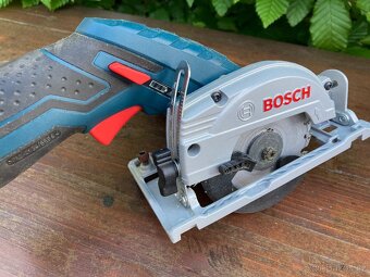 Malá aku okružní pila Bosch GKS 12V-26 Professional - 6