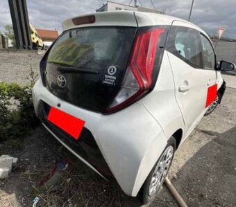 Predám havarovanú Toyota Aygo 999cm 53 kW tok 7/2020. - 6