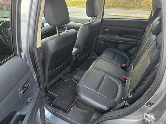 Mitsubishi Outlander PHEV - 6