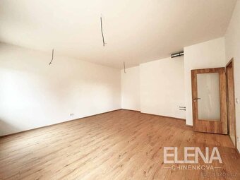 Pronájem moderního bytu 3+kk s terasou 57 m² a parkovacím st - 6