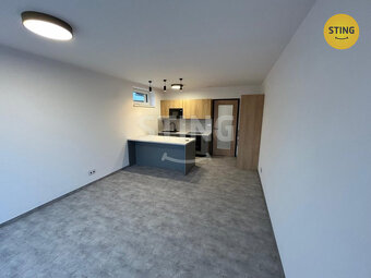 Pronájem bytu 1+kk s balkónem v Pardubicích (ul. Hus, 134193 - 6