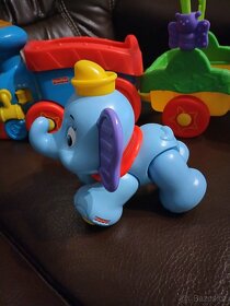 Dětský vláček Fisher Price se zvířátky a zvuky - 6