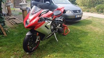 Mv agusta f3 800 - 6