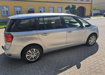 Citroën Grand C4 Picasso 1,6 e-HDi 115 ETG6 Intensive nafta - 6