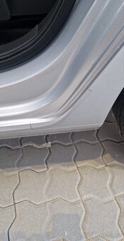 VW Touran 2.0Tdi 110kw r.2019, servis za 54.tis kč - 6
