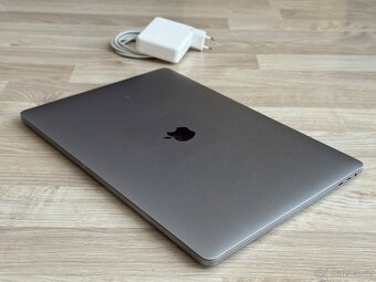 Apple Macbook Pro 15 Touch Bar - Space Gray - 6