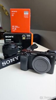 Fotoaparát Sony Alpha 6400 s objektivem E PZ 16–50 mm - 6