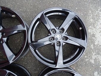 Alu disky černé RC Design,18", 5x114.3, ET 49,5, šíře 7,5J - 6