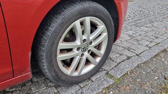 Volkswagen Golf VI 2.0 TDI 4MOTION červený - 6