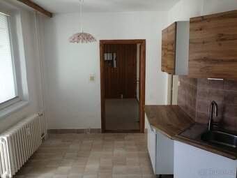 Prodej 3+1 Bystrc, ul. Kuršova, 75 m2, lodžie, šatna - 6