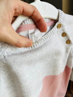 Dívčí svetr H&M – výborný stav, vel.86 - 6
