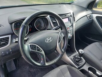 Hyundai i30, combi 1.6 CRDi, 81 kW, top stav - 6