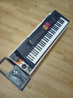 Klávesy Yamaha PSR-F51 - 6