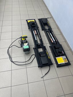 Prodám hydraulický zvedák Quickjack 7000TL - 6