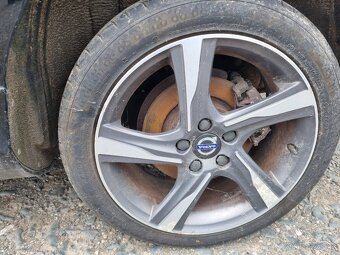 Volvo V40 R-Design 2,0 D4 140kw- Náhradní díly - 6