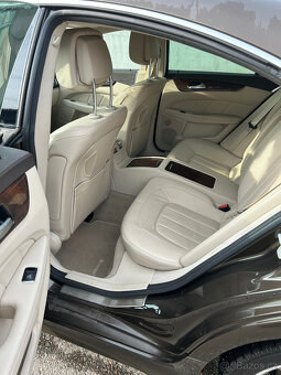 Mercedes Benz CLS 400 4Matic - 6