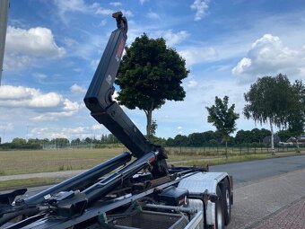 Volvo FH 460 6x2 / Nosič kontejnerů abroll Hiab - 6