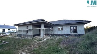 Prodej rodinného domu 179 m² + garáž 49 m², pozemek 899 m²,  - 6
