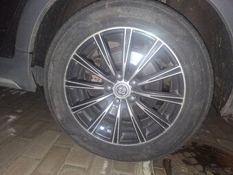 prodám zimní sadu kol 225/55 R17 5x112 YAKUZA JAPAN - 6