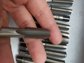 Prodám nové sadové závitníky M12 - 6