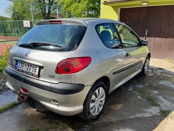 Peugeot 206 1.4, repas hlavy, nový výfuk, TK 8/26, tažné - 6