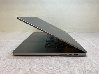 16 APPLE MacBook Pro M1 Pro 2021 Faktura / ZÁRUKA 6-24 měs - 6