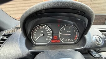 BMW 120D - 6