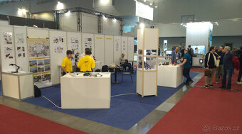 3x expoziční veletrřní kancelářské stoly - boxy - 6