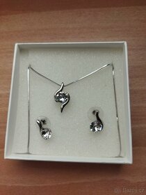 Sada šperků,náušnice a řetízek s přívěskem - 6