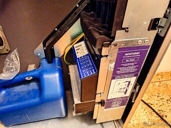 Výherní automat Crown „Mumm“ od Bergmann – plně funkční - 6