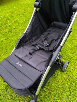 BabyStyle hyBrid Ezyfold - Chrome + stříška Jet Black - 6