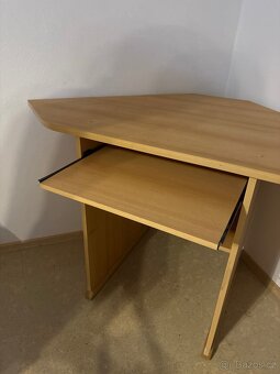 Rohový psací stůl - 6
