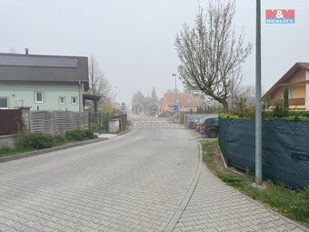 Prodej garážového stání v Praze, ul. Pod Nouzovem - 6