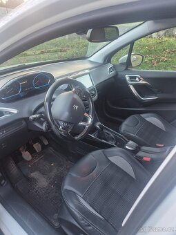 Peugeot 2008 - 6