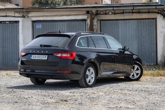 Škoda Superb Combi 2.0 TDI SCR Ambition DSG - 6