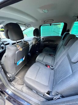 Peugeot 5008 2.0hdi - 6