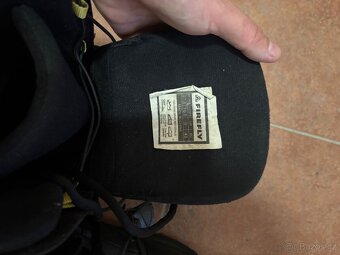 Snowboard s kompletním vybavením - 6