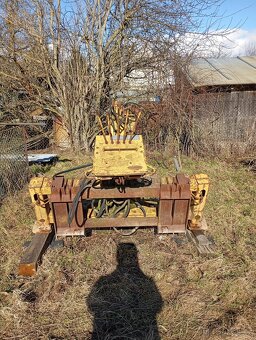 Podkop na smykový nakladač - 6